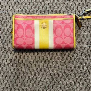 Coach wallet Pink, White, Yellow